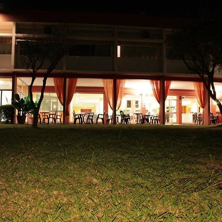 Le Domaine Des Oliviers Apartment Saint-Cyr-sur-Mer Ruang foto