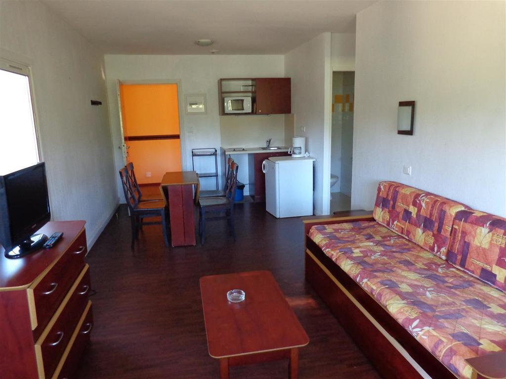 Le Domaine Des Oliviers Apartment Saint-Cyr-sur-Mer Ruang foto
