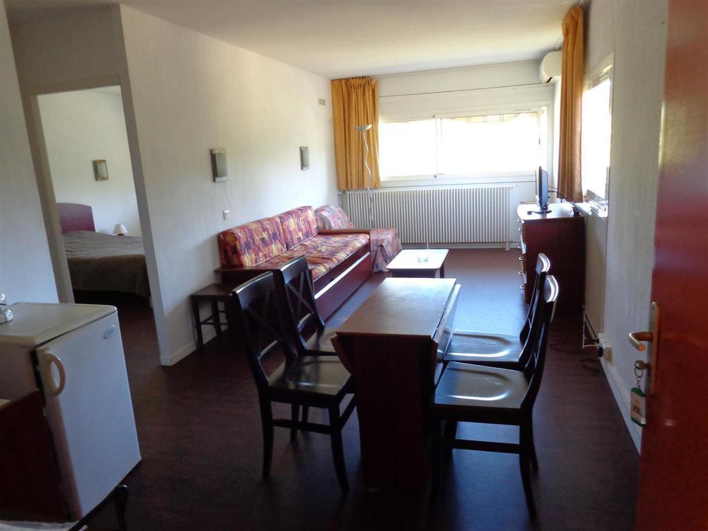 Le Domaine Des Oliviers Apartment Saint-Cyr-sur-Mer Ruang foto