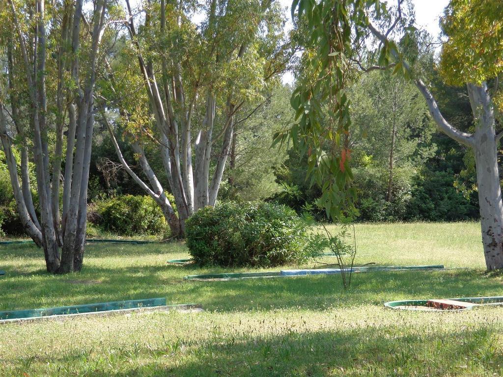 Le Domaine Des Oliviers Apartment Saint-Cyr-sur-Mer Bagian luar foto