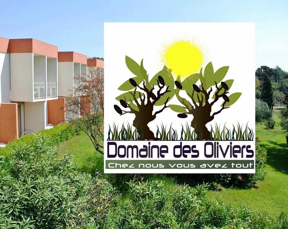 Le Domaine Des Oliviers Apartment Saint-Cyr-sur-Mer Bagian luar foto