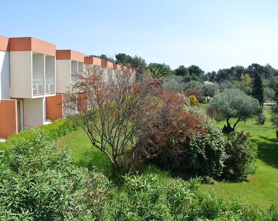 Le Domaine Des Oliviers Apartment Saint-Cyr-sur-Mer Bagian luar foto