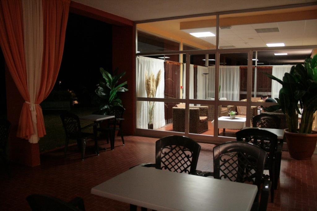 Le Domaine Des Oliviers Apartment Saint-Cyr-sur-Mer Bagian luar foto