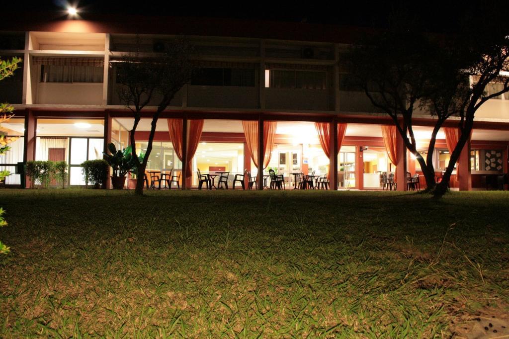 Le Domaine Des Oliviers Apartment Saint-Cyr-sur-Mer Ruang foto